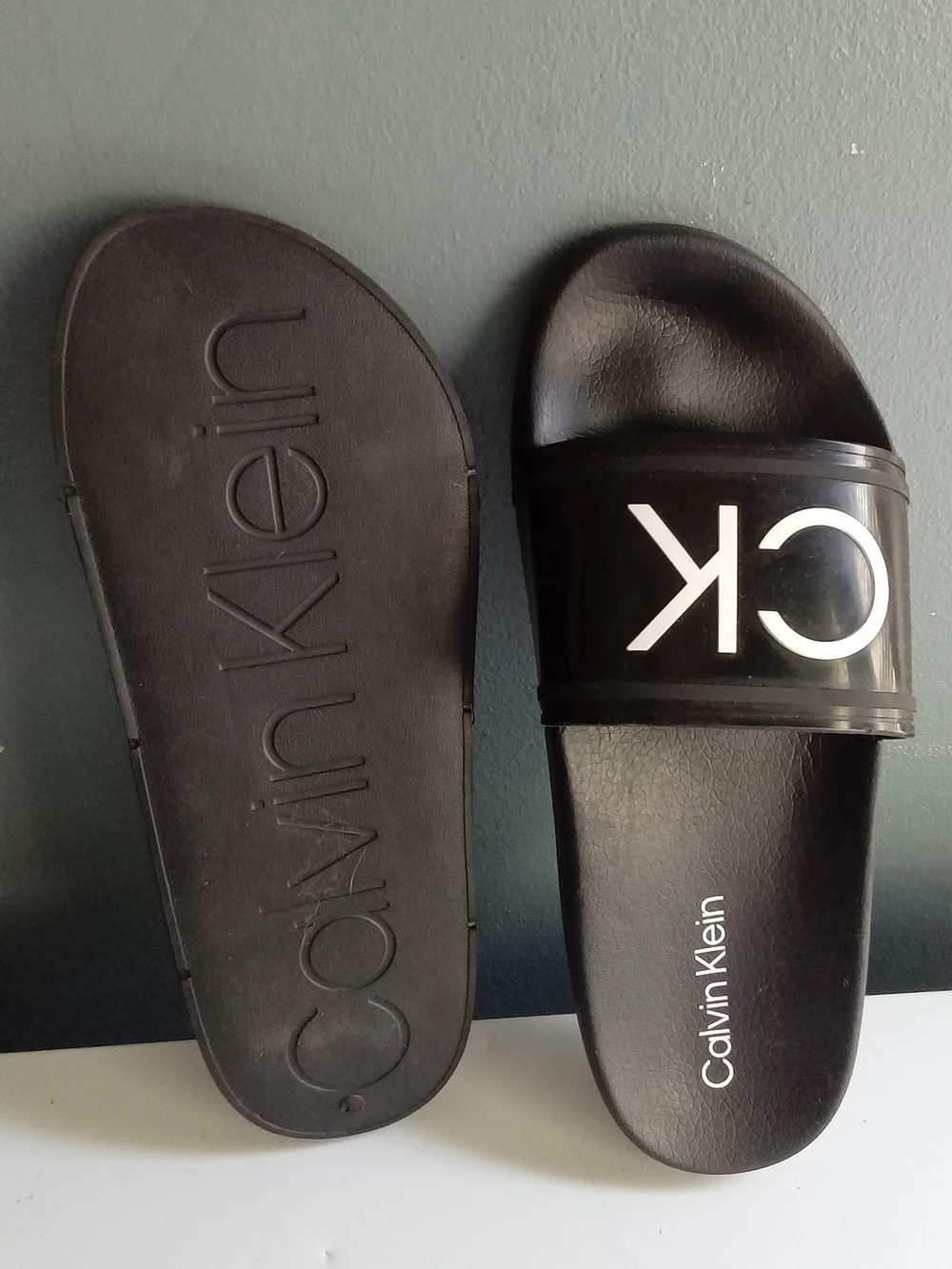 Calvin Klein Mens Black White CK Logo Slide Sandals Slip On Shoes‎